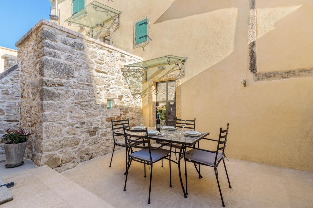 Casa Amelia in Pican Bagian luar foto