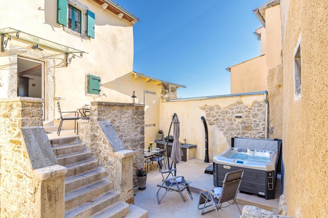 Casa Amelia in Pican Bagian luar foto