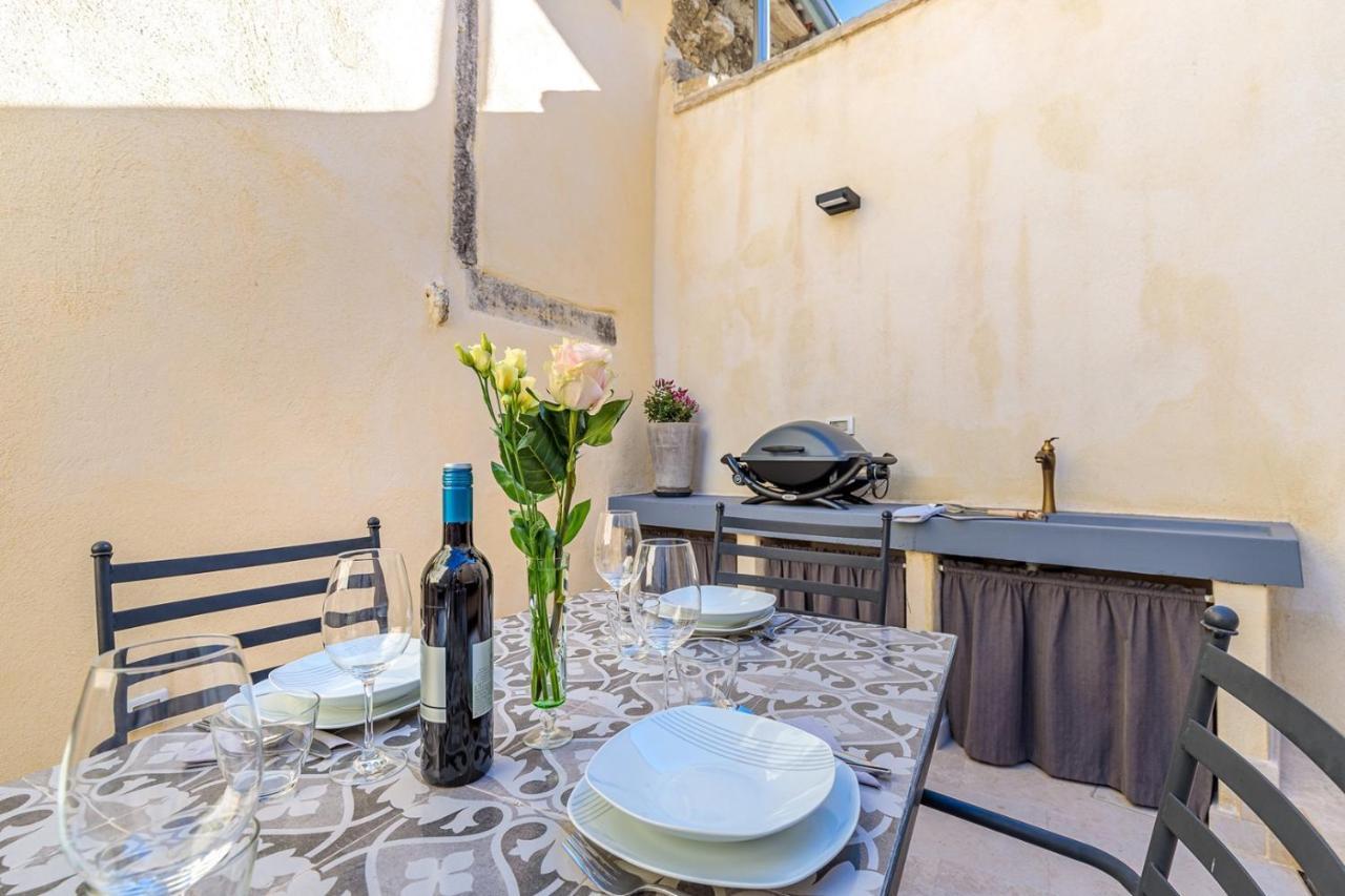 Casa Amelia in Pican Bagian luar foto